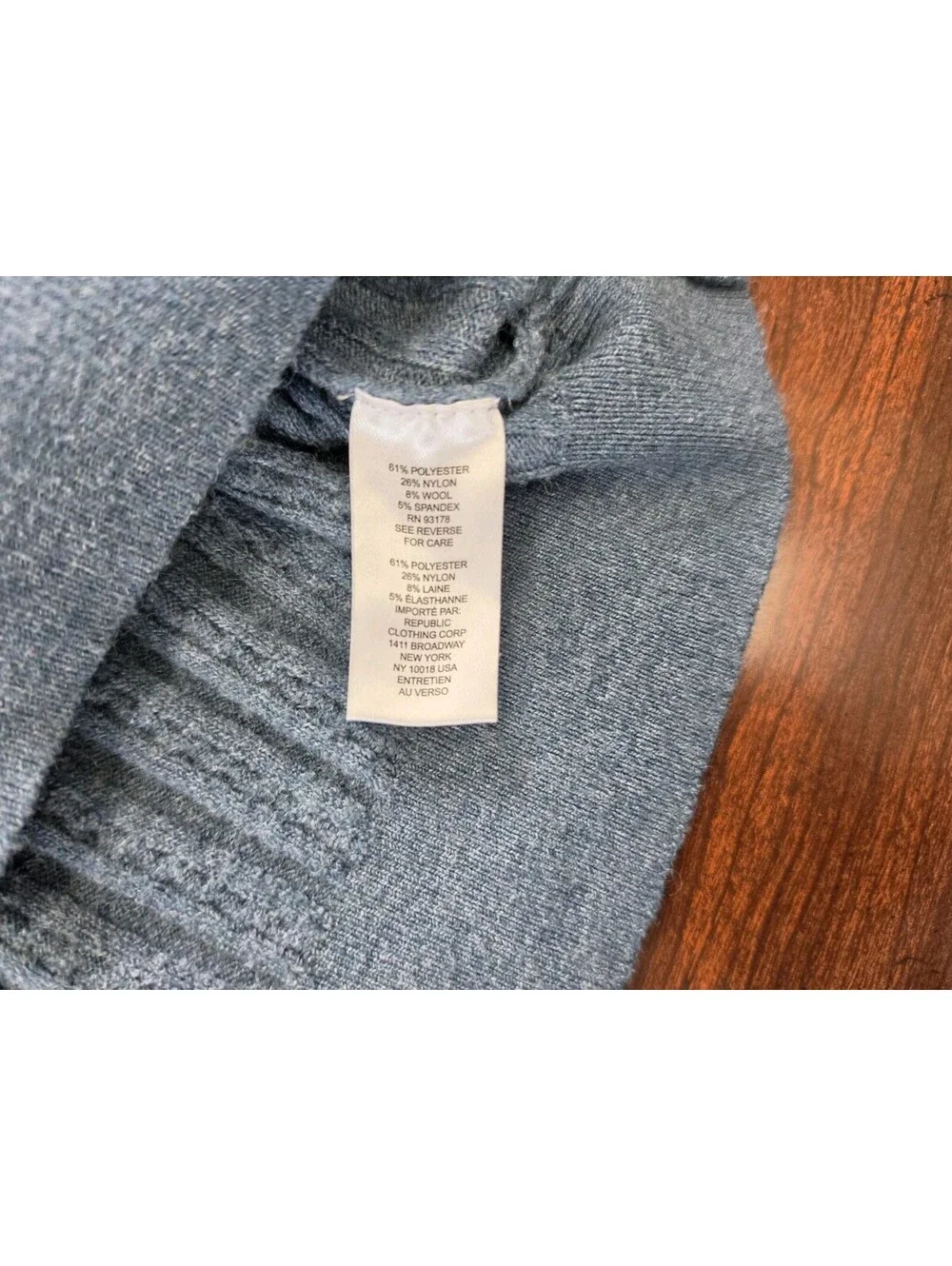 Tahari large blue